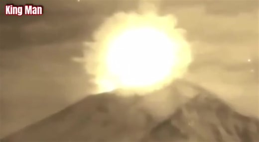 40 reactions | Cylindrical UFO explodes upon entering the Popocatepetl volcano Join group watch more: Mysterious Aliens & UFO Disclosure ✔ | Aliens UFO Caught on Camera | Facebook