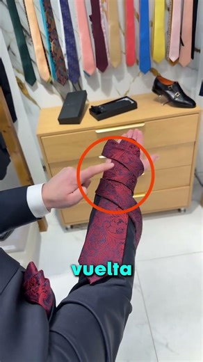 THE BEST TUTORIAL FOR TYING TIES!! 😯