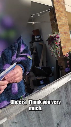 Surprising My 100th Customer 🎄