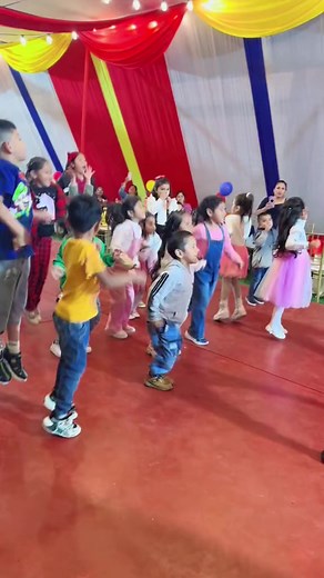 Show temático de pling pling | Los gemelos maravillosos