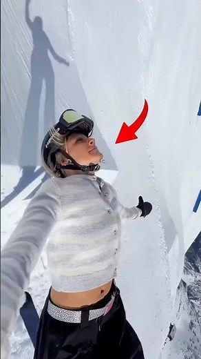 Snowboarders Using Free Will To The Fullest 🫣🏂