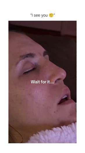 that's a humorous dog 🐶😍