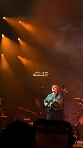 AMAZING concert. v proud of Lewis for his comeback 🥹 He came on at 8:45pm for my Auckland peeps