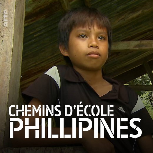 À 12 ans, Ryan marche chaque matin 2 heures à travers la jungle pour parcourir le chemin qui le sépare de l’école. 🏫 ➡ so.arte/chemin-d-ecole-philippines | ARTE