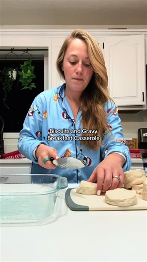 Delicious Biscuits and Gravy Breakfast Casserole Recipe