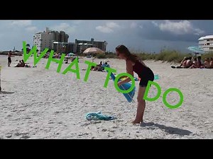 How to set up an umbrella at the beach