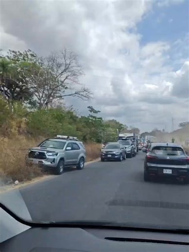 🔴 #NoticiasTrivisión | Se reporta un choque múltiple en la Interamericana o ruta 1 a unos cuatro kilómetros del cruce en Sardinal, Puntarenas. | Noticias Trivisión