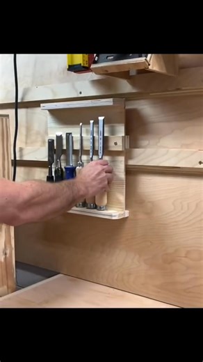 French Cleat Chisel Holder #diy | Hazellotte