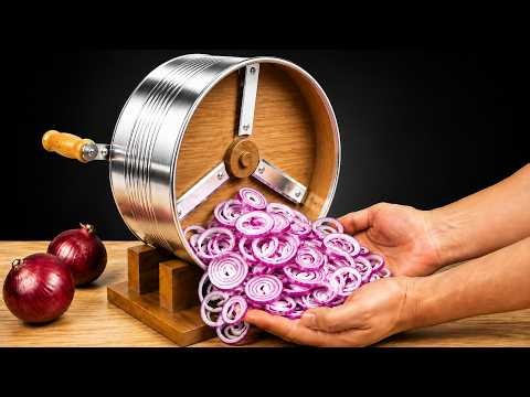 Millions of people don't know this secret! How to easily make an onion slicer at home.