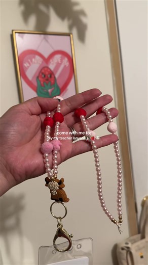 making my own teacher lanyard with my hubbys help🥺🫶🏼 #diy #teacherlanyard🍎📚📝 #teachersoftiktok #teacher #howtomakeateacherlanyard #latinateacher #mexicanteacher