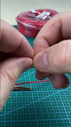 Episode 3 short - A solid power connection by soldering feeder wires to PIKO Roadbed A-track