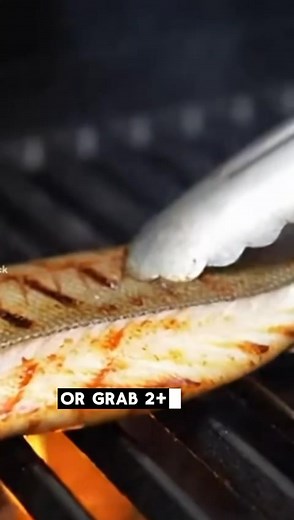 Frozen Yellowtail Snapper — premium quality at an unbeatable price! 🐟🔥 Perfect for Caribbean, Latin, and American seafood recipes, this snapper is ideal for frying, grilling, baking, and holiday meals. 🔥 SNAPPER SPECIAL: • 10 lb Box: $60 • 2 Boxes: $55 Each 📌 Pickup Only 📅 Starting 11/16/25 — While supplies last Shop fresh seafood at Gitto Farmers Market — one of Brooklyn’s top destinations for Caribbean fish, wholesale seafood, and authentic ingredients. 📍 38 Brooklyn Terminal Market, Bro