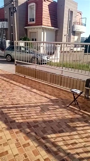 FAAC C720 je brzi motor za klizne kapije 🛡️ ⚙️ Tehničke karakteristike Max. težina kapije: do 400 kg 🏋️‍♂️ Brzina: 18 m/min (30 cm/s) 🚀 Intenzitet upotrebe: 100%🔄 Mogućnost baterijskog napajanja (rad i bez struje) 🔋 🌍 Pored FAAC-a, nudimo opremu svetskih lidera: Nice, Beninca, Came, GBD, Hormann, Lift Master, Sommer... 📞 Vladimir Ilić – 061/24-13-946 🔗 Detaljnije na sajtu: dracom.rs/product/c720-2/ | Dracom automatika