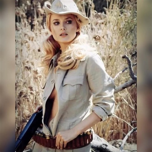 📌Who is the mysterious beauty that once captivated both Hollywood and Europe? Behind those striking eyes and magnetic presence lies a story that crosses borders and eras... You’ll be surprised to find out who she really is. 🕵️‍♀️The answer⤵️⤵️ https://reels.feji.io/blog/who-is-the-mysterious-beauty-that-once-captivated-both-hollywood-and-europe | Christie Dutton