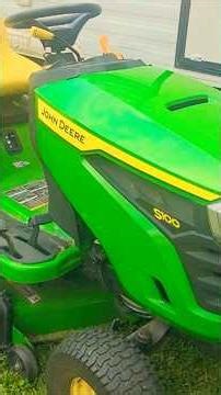 Lawn care made easy w/ the John Deere S100 #LawnMower#shorts #RidingMower#LawnCare #johndeeregreen