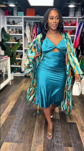 Six ways to style your multicolor flowy kimono