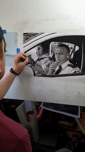 Just hit the 40 hour mark on my Hot Fuzz Charcoal Pencil drawing and the end is in sight! This drawing has been tons of fun! I do love the contrast that this picture has. Just the cornetto and some background work to do and we're almost there with it! Following on from my Shaun of the Dead drawing, I'm keeping the cornetto theme going 👍🏻🍦 "For the Greater Good!" Hot Fuzz #drawing #simonpegg #nickfrost #edgarwright #hotfuzz #hotfuzzmovie #art #charcoal #charcoalfeature #pencil #sketch #artwork