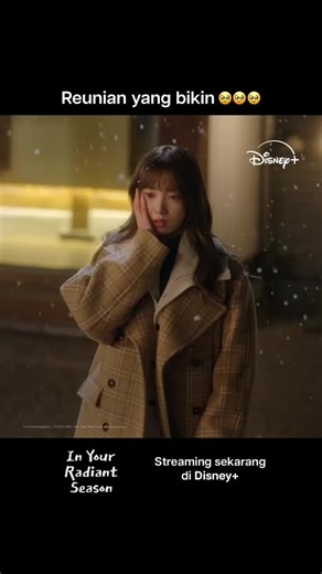 Gitu dong Chan, jangan pergi lama-lama ya 🥹 #InYourRadiantSeason streaming episode baru sekarang di #DisneyPlusID. #LeeSungkyoung #ChaeJonghyeop