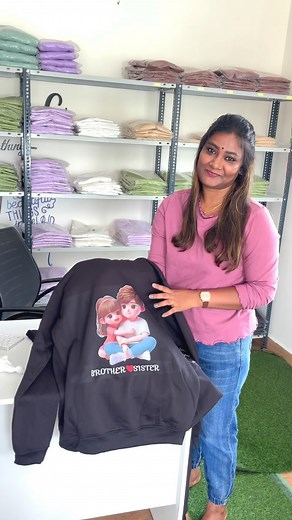 Regina❤️ on Instagram: "Random designs ❤️Black hoodie 😍"