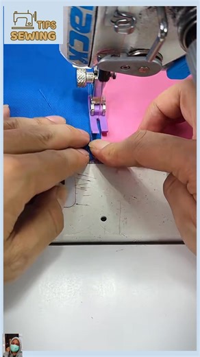 How to Sew a Perfect Seam on Two-Tone Fabric #tips #tipsandtricks #sewing #sewinghacks #tipsandtrick | Sewing Tips