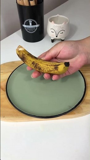 Homemade Banana Mask for Wrinkles | Dermatologist Approved