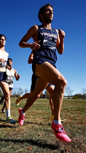Never give up, never give in 😤 @nate.mountain was the top Cavalier finisher in 4th place clocking 23:18.7 for 8k! #GoHoos | Virginia Track and Field and Cross Country
