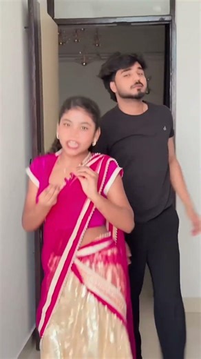 me hu ladki kuvari to kuvara ladka #youtubeshorts
