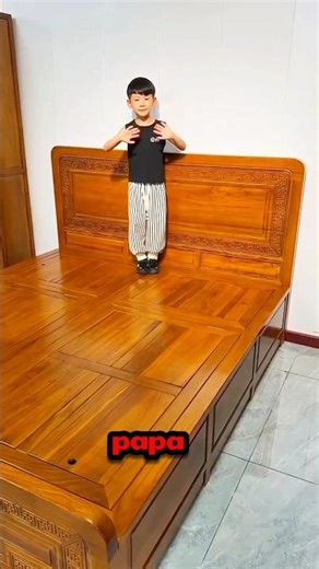 Cache-cache papa et enfant drôl😂#cachecache#papayetfils #enfantdrôle#humourfamille#légende #ronaldo