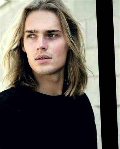 This Dutch guy could play a handsome elf. #fashion #runway #modeling #model #tonheukels #dutch