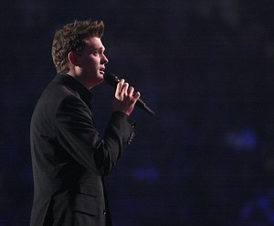 Michael Bublé's Son Diagnosed With Cancer