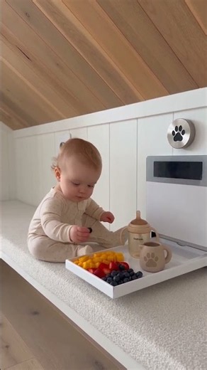 This automatic baby-care technology is incredible! 🤩 #BabyLove #Baby #FutureTech