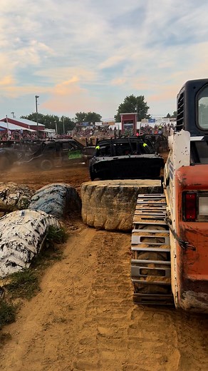 9.9K views · 144 reactions | 落落 #jimbosderbyshop #ironcitypromotions #derby #demolitionderby #demoderbyclips | JimBo's Derby Shop | Facebook