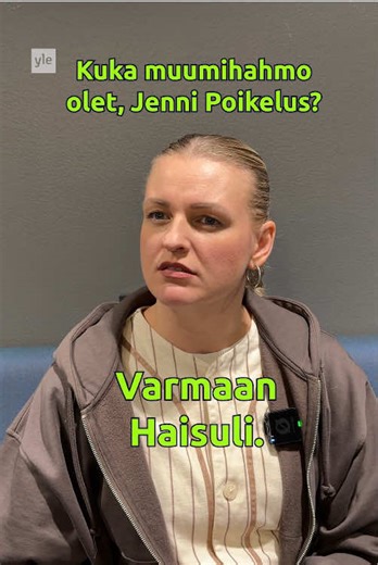 @poikelus toivottavasti pesukone on jo kunnossa! 🦨 Kuka muumihahmo sä oot ja miksi? Lukumaraton on ihan just ja Jenni Poikelus on siellä lukemassa, noin 130 muun lukijan kanssa 💜 #lukumaraton #booktok #kirjatok #muumit
