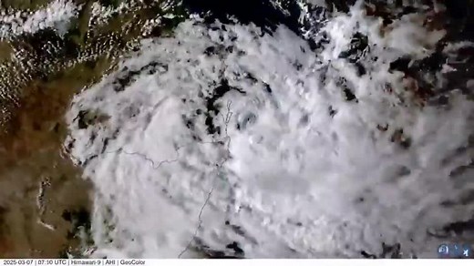 Satellite Captures Cyclone Alfred Landfall on Queensland Coast