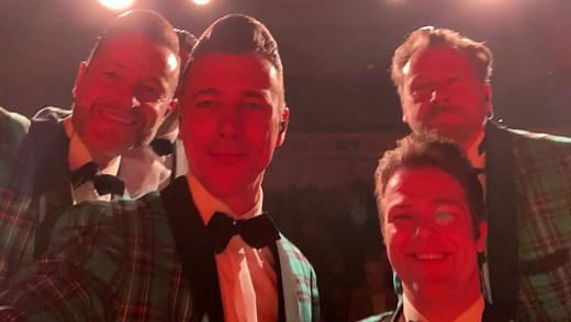 Die ausverkauften Shows der The Firebirds Burlesque Show 2023 in Dresden sind Geschichte, jetzt freuen wir uns auf das wunderschöne Ballhaus Neue Welt Zwickau am Donnerstag, den 2.3.2023. Restkarten gibt es hier: https://www.eventim.de/event/the-firebirds-burlesque-show-2023-konzert-und-ballhaus-neue-welt-11785376/ Eure Firebirds und unsere fantastischen Ladies: Alice Francis, Banbury Cross, Eve La Plume, Rita Lynch, Hula Hoop Woman Alexandra Malter , Sophia Drgala ! | the firebirds