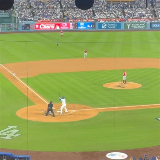 HOME RUN NUMBER TWO OF THE GAME FOR SHOHEI OHTANI AND IT’S A 2-RUN BOMB 🚨 The Dodgers lead 8-0 over the Reds. This is the definition of a statement game by the soon-to-be MVP. | Dodgers Nation