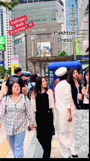 Spogmai Pa Tama: A Glimpse into Pakhtoon Fashion