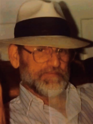 my feelings on AI are mixed; however, moments like this that bring my Dad back, if only for a few seconds in a photograph, truly warms my heart. #missingyou #family #memoriesbringback #love #CapCut