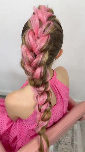 Wanna fake pink hair without the commitment? 💕🎀This pull-through braid hack uses just a bit of add-in color to give the illusion of bold, fun hair — and it’s SO easy! 😍 | Sweethearts Hair