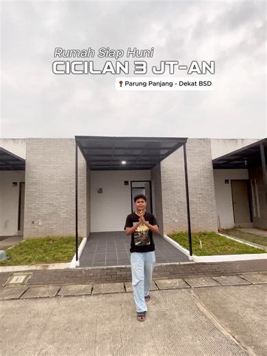 Punya rumah karya arsitek sekarang nggak harus nunggu kaya dulu. Di Samanea Hill – Parung Panjang, kamu bisa punya rumah modern & nyaman dengan cicilan mulai 3 JUTAAN/BULAN 🤯 🎁 Benefit yang bikin mikir dua kali kalau dilewatin, 𝐏𝐑𝐎𝐌𝐎 : ✨ TANPA DP* ✨ FREE PPN 100% ✨ FREE Biaya Admin KPR* ✨ FREE CANOPY ✨ FREE Biaya Surat sampai SHM 𝐋𝐎𝐊𝐀𝐒𝐈 𝐒𝐓𝐑𝐀𝐓𝐄𝐆𝐈𝐒 : 📍Dekat BSD 📍Dekat AEON Mall BSD 📍Dekat Akses Tol 📍Shuttle Bus Tersedia 📍±10 menit ke Stasiun KRL Parung Panjang. 🏡 Lingku