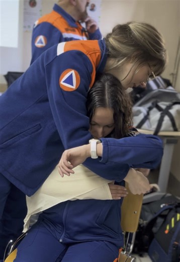 Oui 🤣 mais la FC c’est aussi l’occasion de réviser TOUS les gestes, même les plus simples (ou pas) 🙌 #secourisme #formation