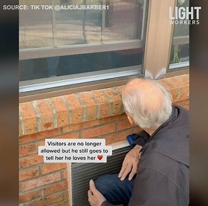 554K views · 528 reactions | Quarantine or no quarantine, this husband visits his wife every day to tell her he loves her. His wife suffers from Alzheimer’s and has been staying at a memory care center. ❤️ (Source: aliciajbarber1/TikTok) | LightWorkers | Facebook