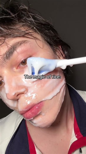 DIY K-Beauty Rice & Honey Face Mask