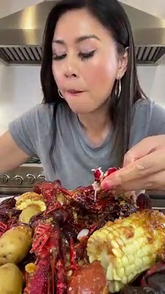 164K views · 4.7K reactions | How to eat Crawfish | My Healthy Dish | Facebook