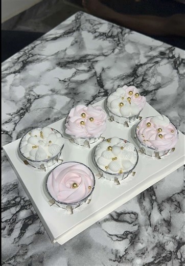 Cute cupcakes 🤗🤗