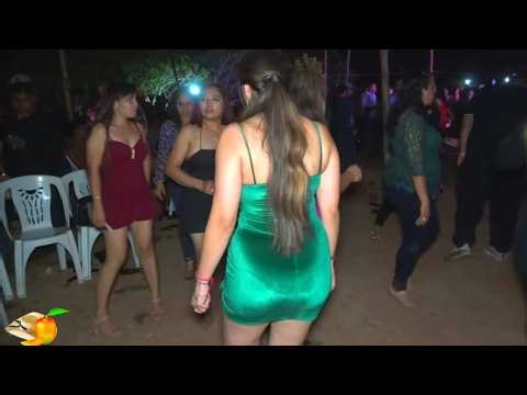 Que chulo baila la de verde Carnalito !! |Ajuchitlan del Progreso