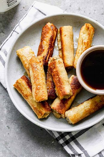 Type 'RECIPE' now to get our simple and delicious French Toast Sausage Roll-Ups recipe sent to you! Craving a sweet and savory breakfast? Our roll-ups are the perfect match for your maple syrup dipping delights. | Tastes Better From Scratch