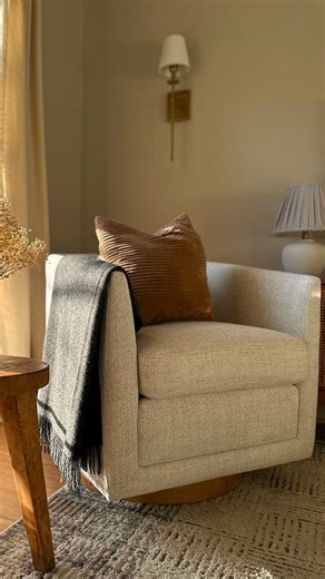 alicia adams alpaca | Did you know our Classic Throw comes in 109 colors? Free your creativity while adding warmth and softness to your home. If you’d like... | Instagram