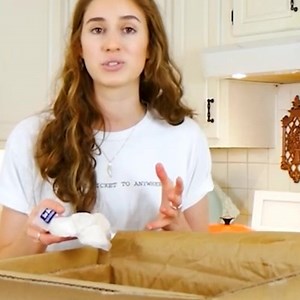 24K views · 75 reactions | We’ve made healthy eating easy  Get fresh salmon shipped straight to your door with Sizzlefish! Each Salmon fillet portion is packed with Omega-3 fatty acids and protein to support a healthy heart and brain. Order à la carte OR check out one of our flexible subscription plans. Use code: SIZZLE15FB for 15% off your first purchase! | Sizzlefish | Facebook