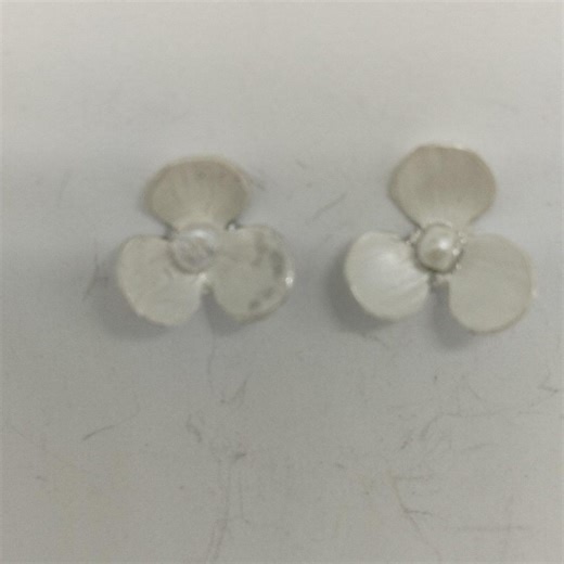 Handmade Sterling Silver Flower Earrings – Forged White Silver Studs – Delicate Lightweight Minimalist Jewelry - Etsy